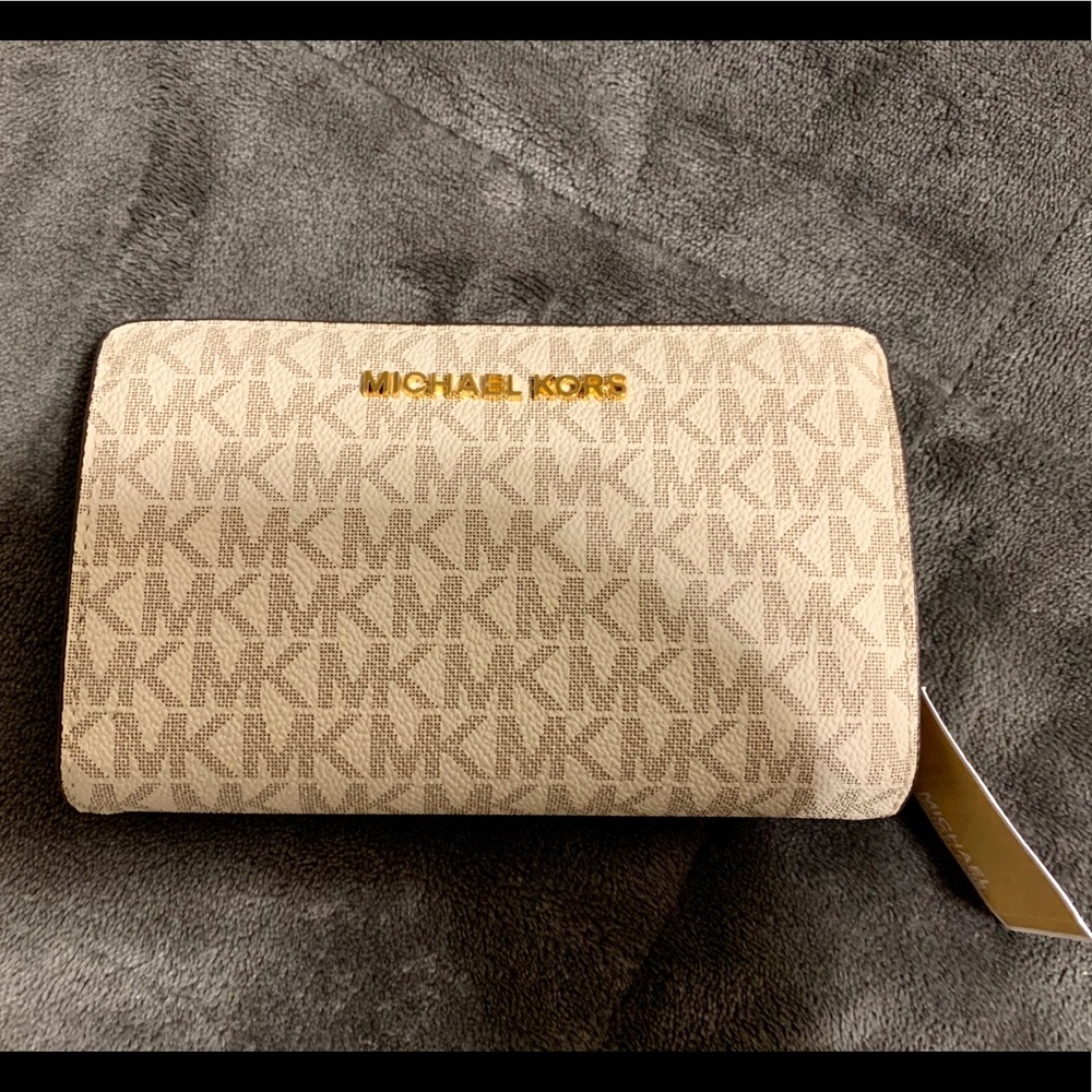 Michael Kors wallet